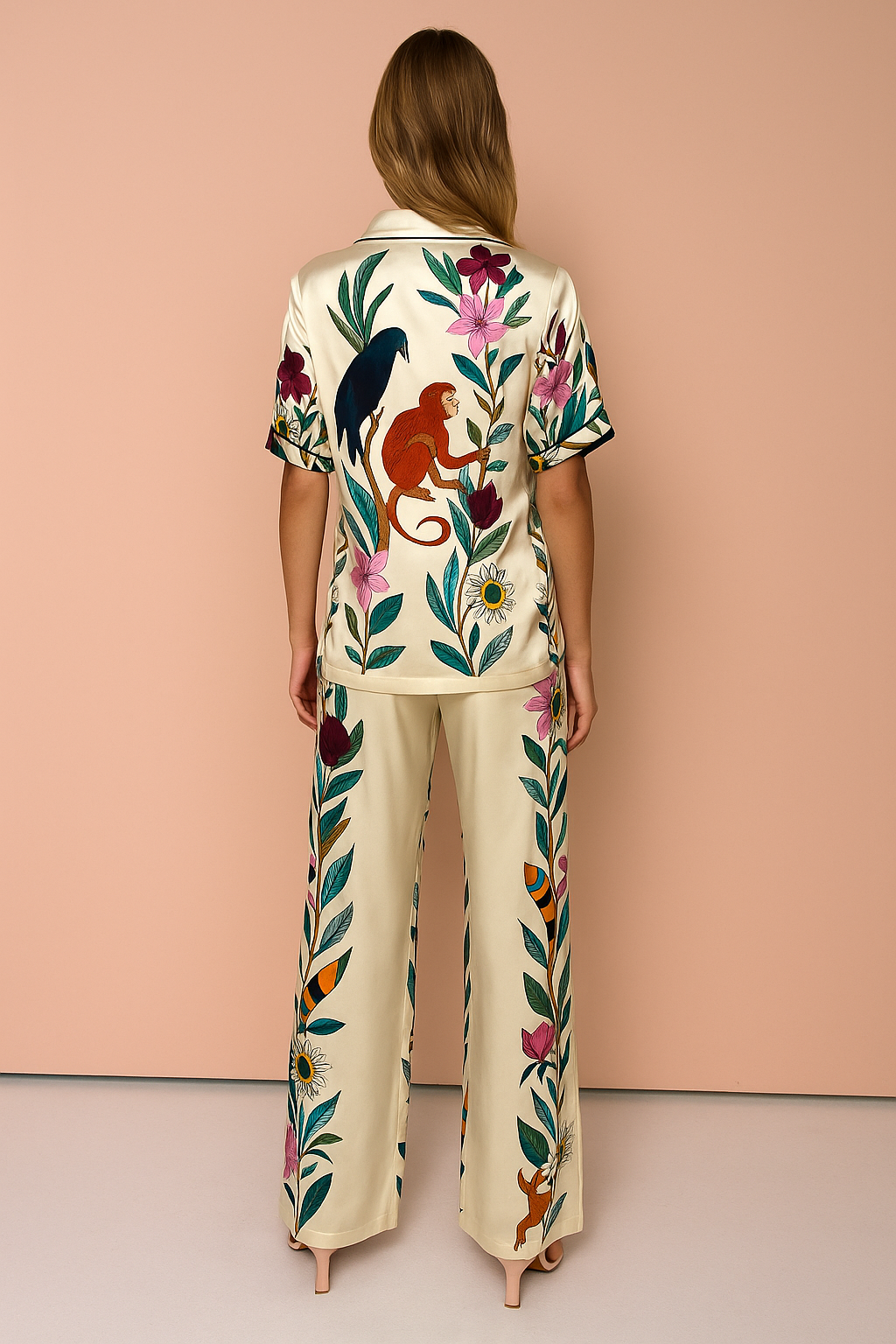 Apolonia | Luchtige Satijnen Two-Piece Set met Exotische Print