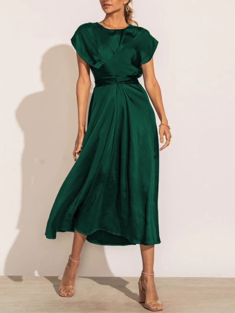 Tracy | Elegante Satijnen Midi-jurk met Vleermuismouw en Taille Accent