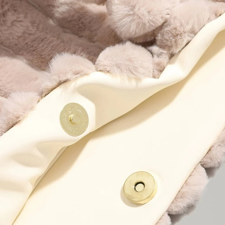 Lina | Luxe Faux Fur Handtas met Gestructureerde Look