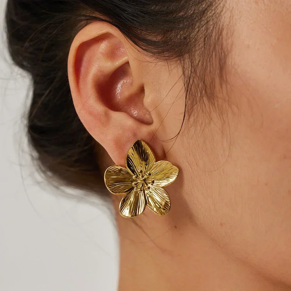 Julia | Vintage Gouden Bloem Oorbellen
