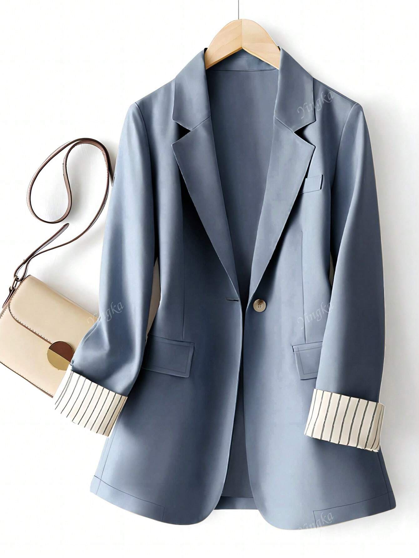 Felice | Minimalistische Blazer met Gestreepte Manchetten
