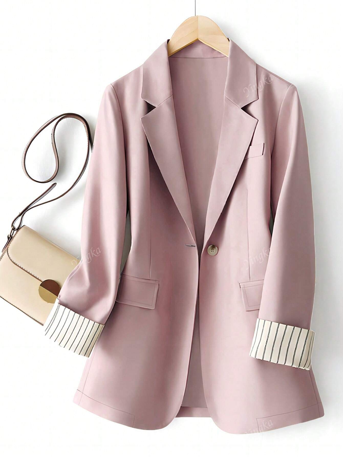 Felice | Minimalistische Blazer met Gestreepte Manchetten