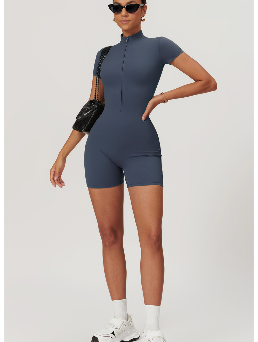 Sasja | Aansluitende Sport Romper met Korte Mouwen en Rits