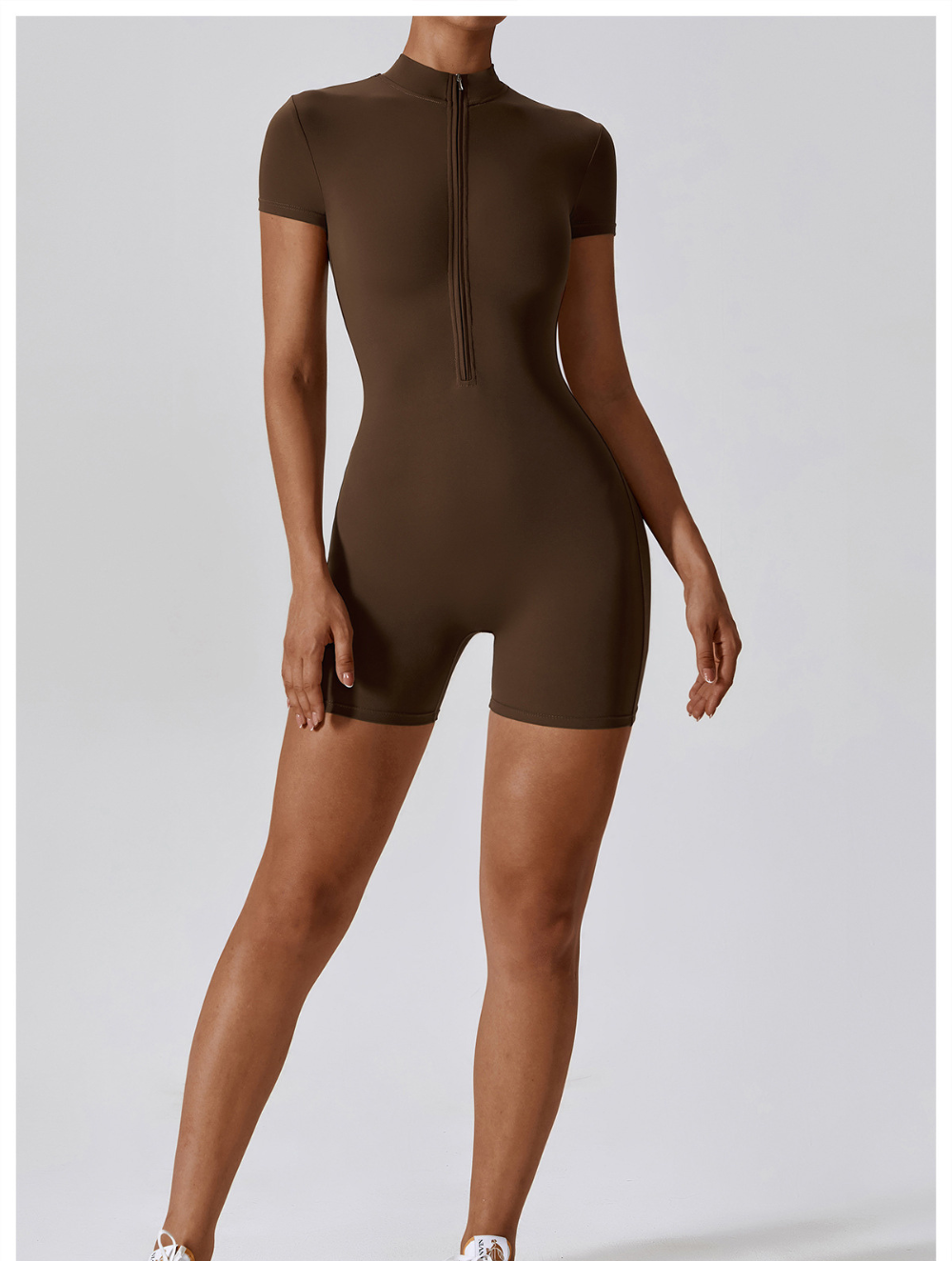 Sasja | Aansluitende Sport Romper met Korte Mouwen en Rits
