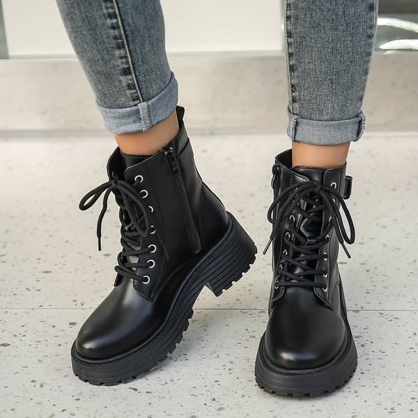 Kiaria | Combat Boots met Chunky Zool en Ritsdetail