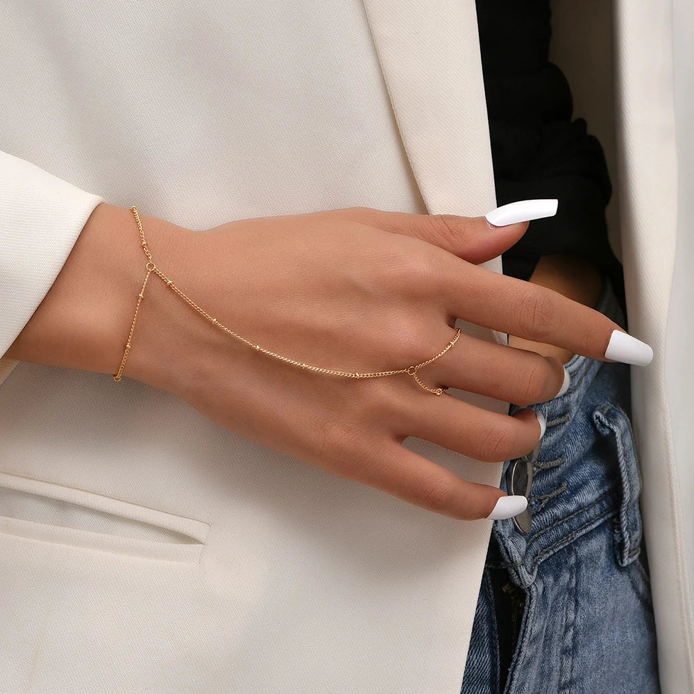 Pixi | Goudkleurige Handketting met Hartdetails