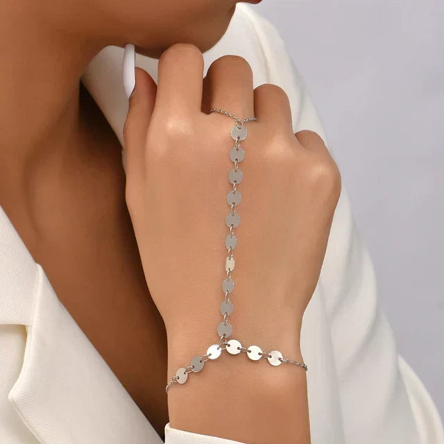 Pixi | Goudkleurige Handketting met Hartdetails