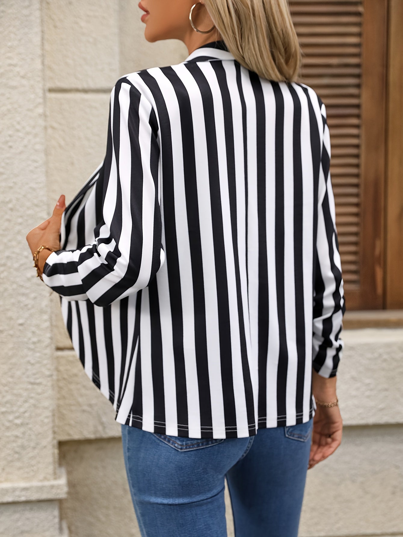 Pelagia | Gestreepte Blazer met Enkelknoopsluiting