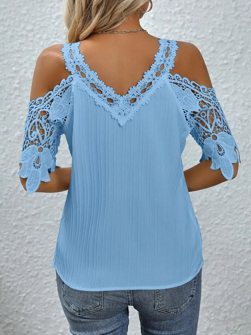 Carlot | Zomerse Top met Kanten Mouwen - Open Schouders