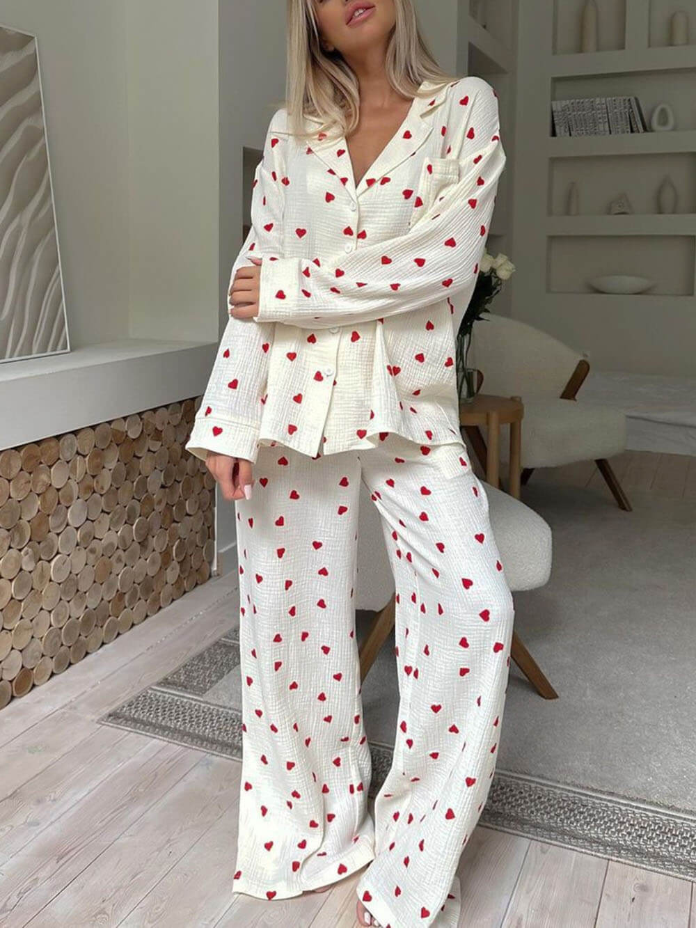 Luchtige comfortabele dames set met speelse hartjesprint en losse pasvorm