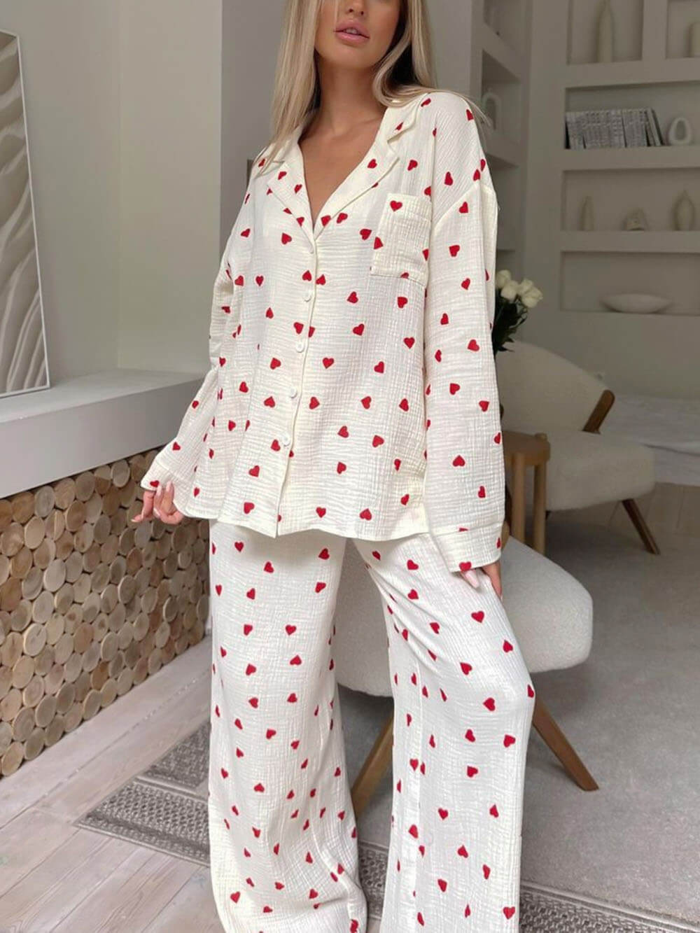 Luchtige comfortabele dames set met speelse hartjesprint en losse pasvorm