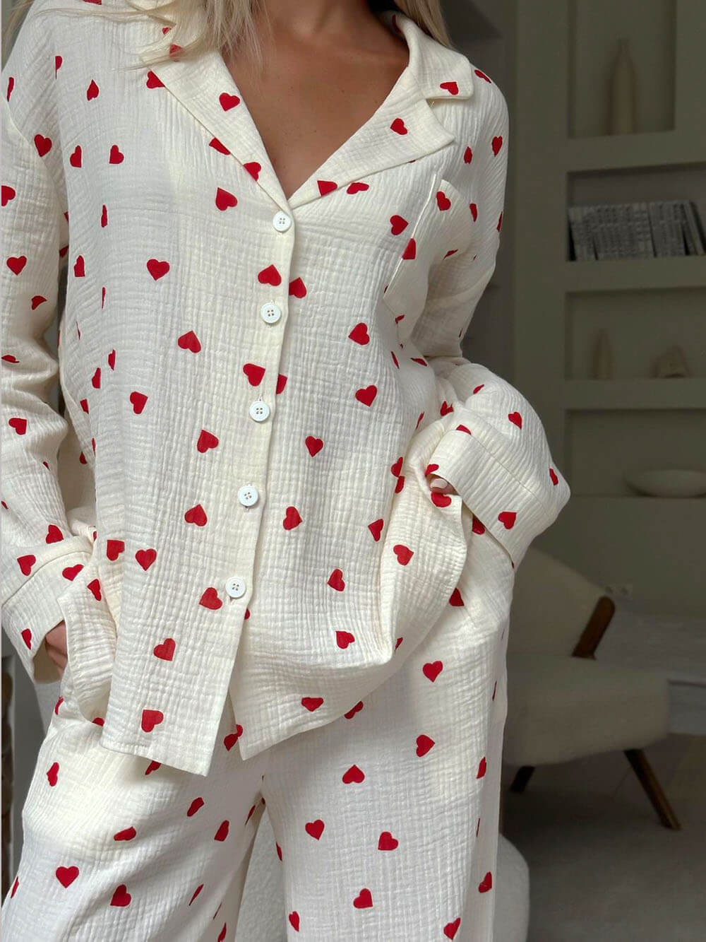 Luchtige comfortabele dames set met speelse hartjesprint en losse pasvorm