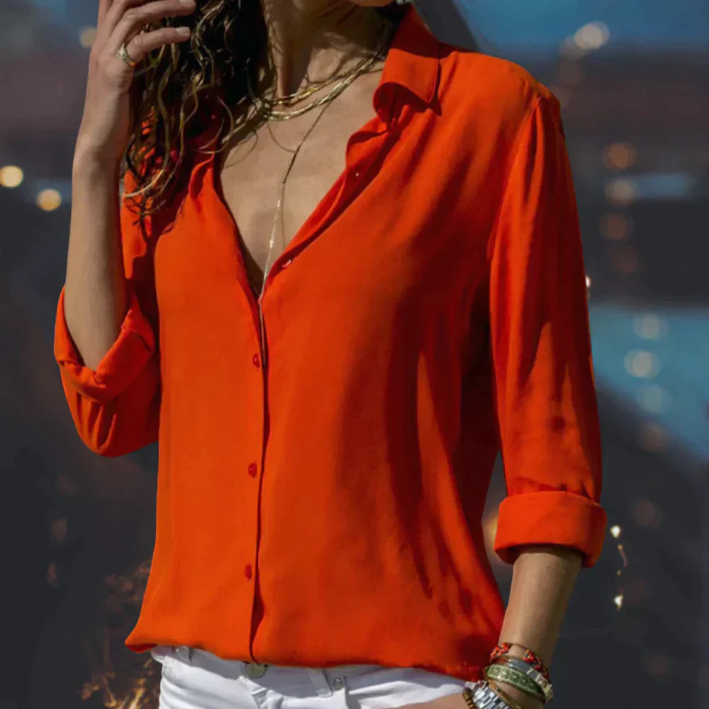 Teila | Satijnen Blouse met Elegante Knopen