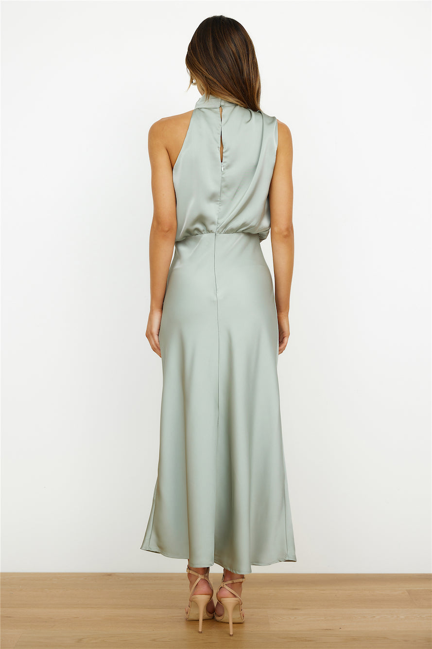 Violanda | Elegante Satijnen Midi Jurk met Hoge Halslijn
