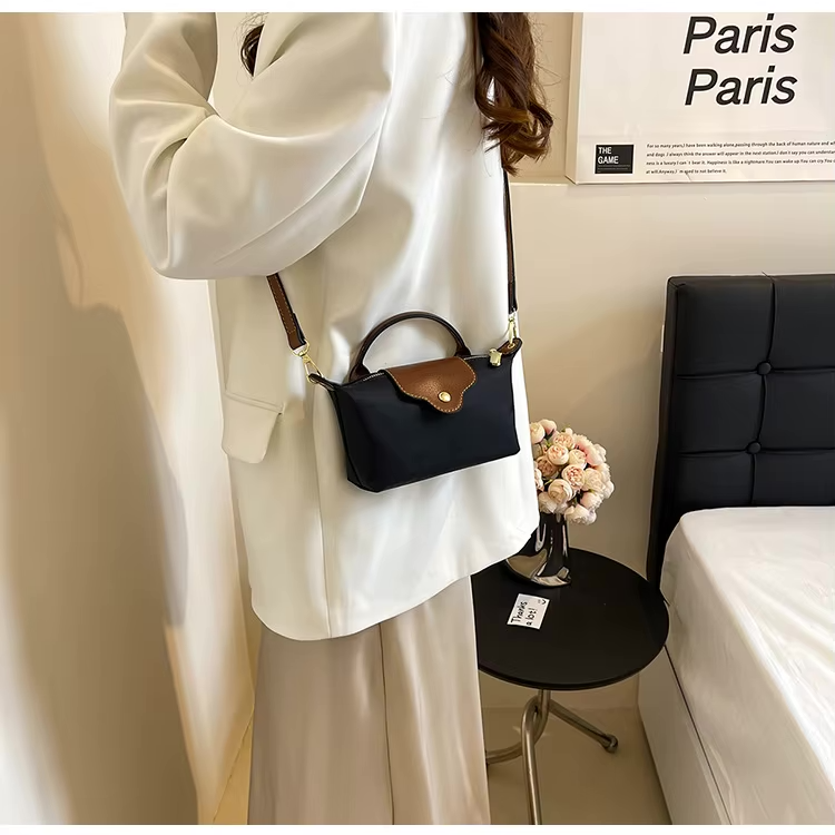 Letta | Klassieke Mini Crossbody met Luxe Afwerking