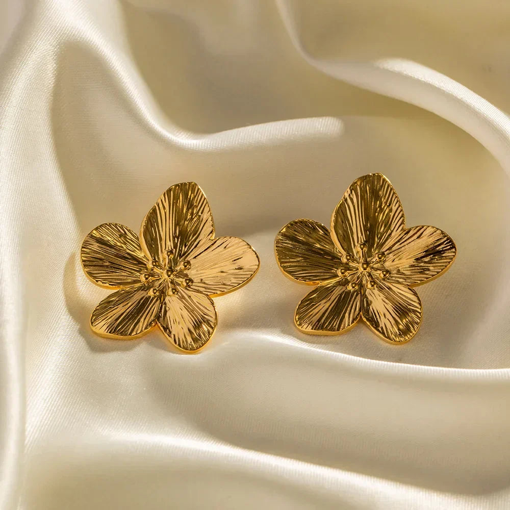 Julia | Vintage Gouden Bloem Oorbellen