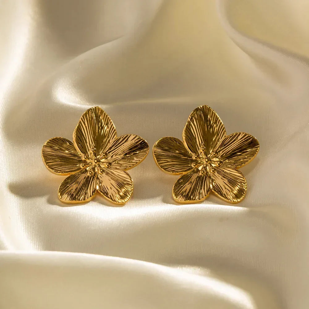 Julia | Vintage Gouden Bloem Oorbellen