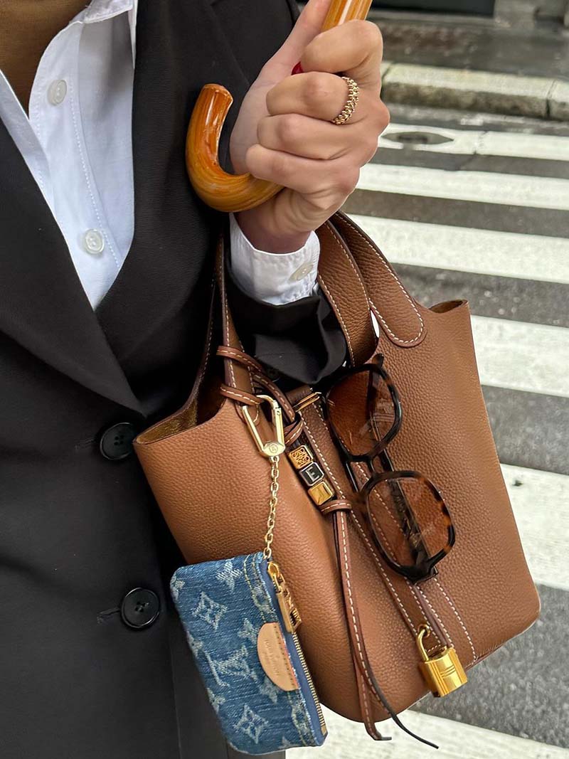 Lilla | Luxe Handtas met Gouden Slotdetail