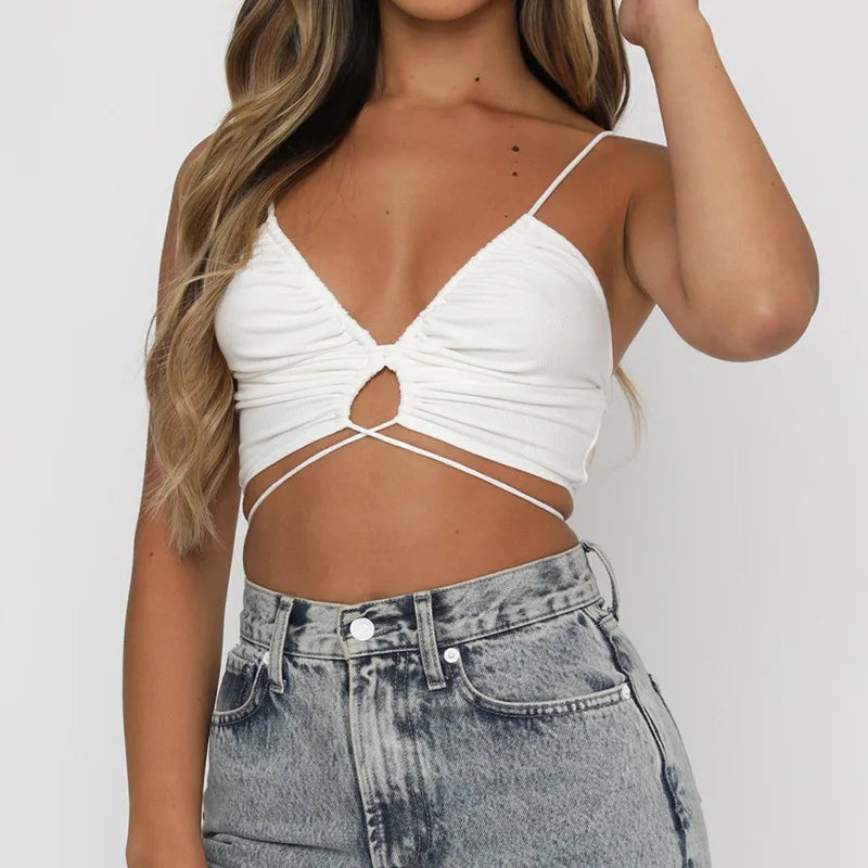 Nelly | Cut-Out Crop Top met Strikdetails