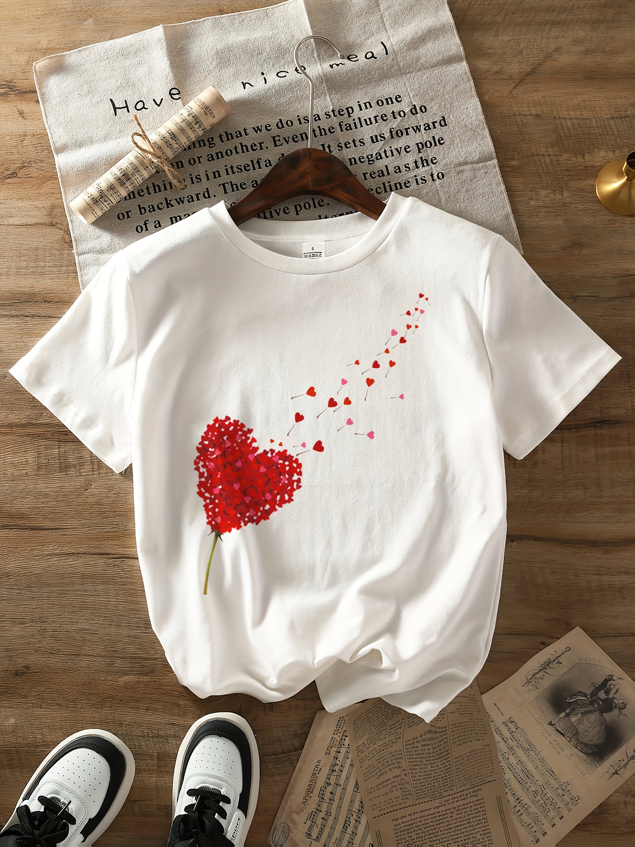 Gwen | Heart Blossom T-Shirt