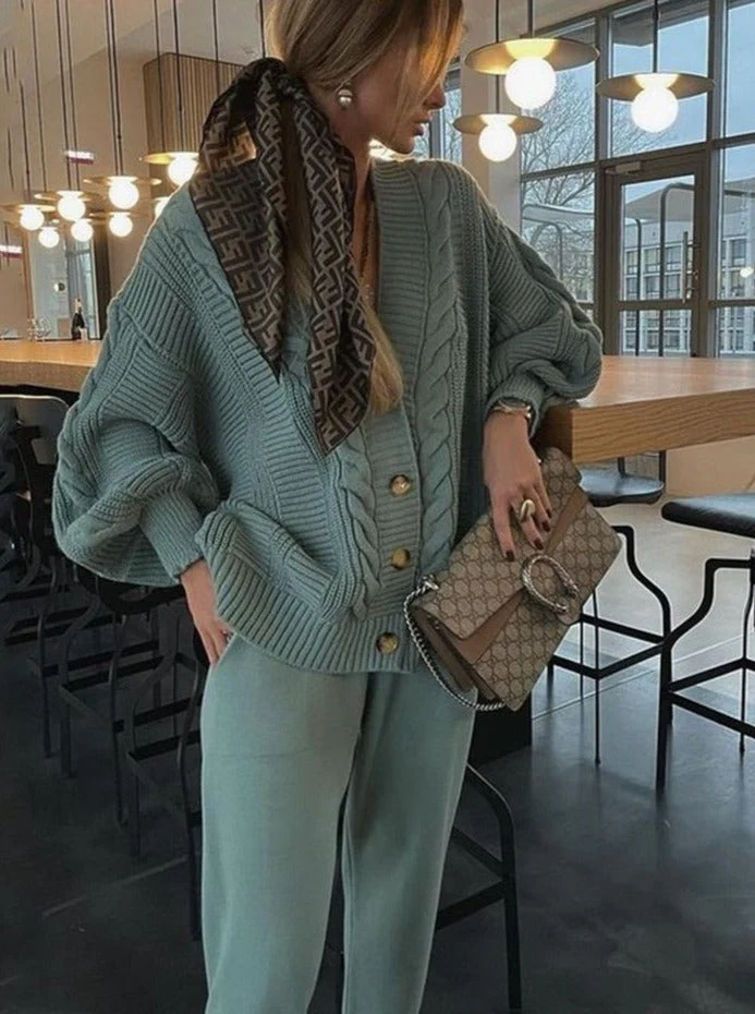 Stijlvolle Wolmix Dames Knitwear Set met Oversized Cardigan