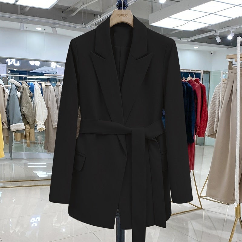 Elegante Getailleerde Dames Blazer met Ceintuur