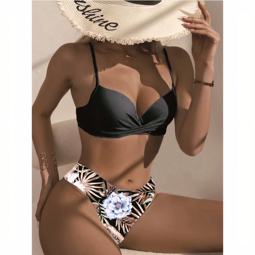 Lara | Drie Delige Bikini Set Met Bloemenprint