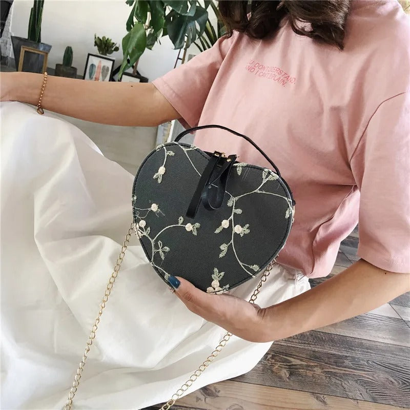 Lanza | Hartvormige Crossbody met Bloemenborduursel