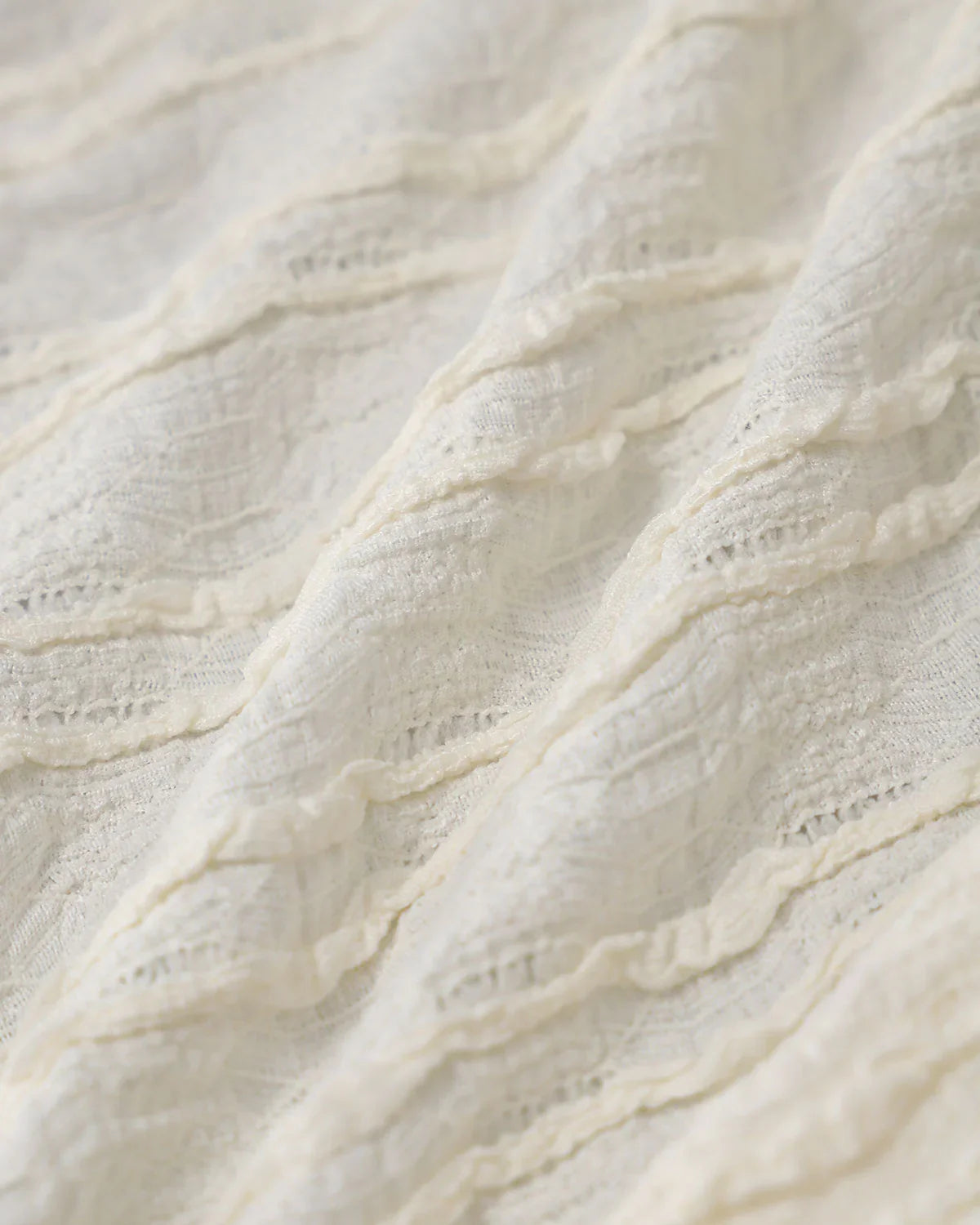 Berkeley | Elegante Crinkle Top met V-Hals en Striksluiting